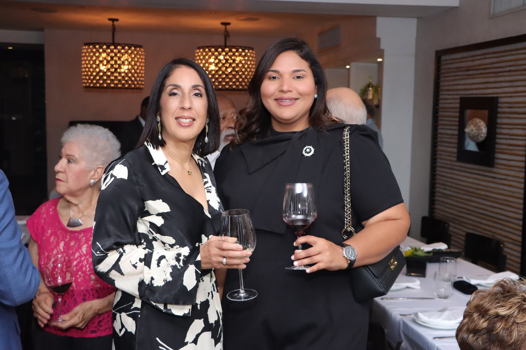 Angelica Heredia Valenzuela, y Monica Villafaña