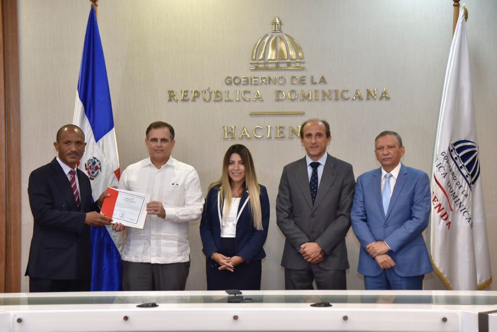 Adquiere República Dominicana control 100 % acciones REFIDOMSA PDV