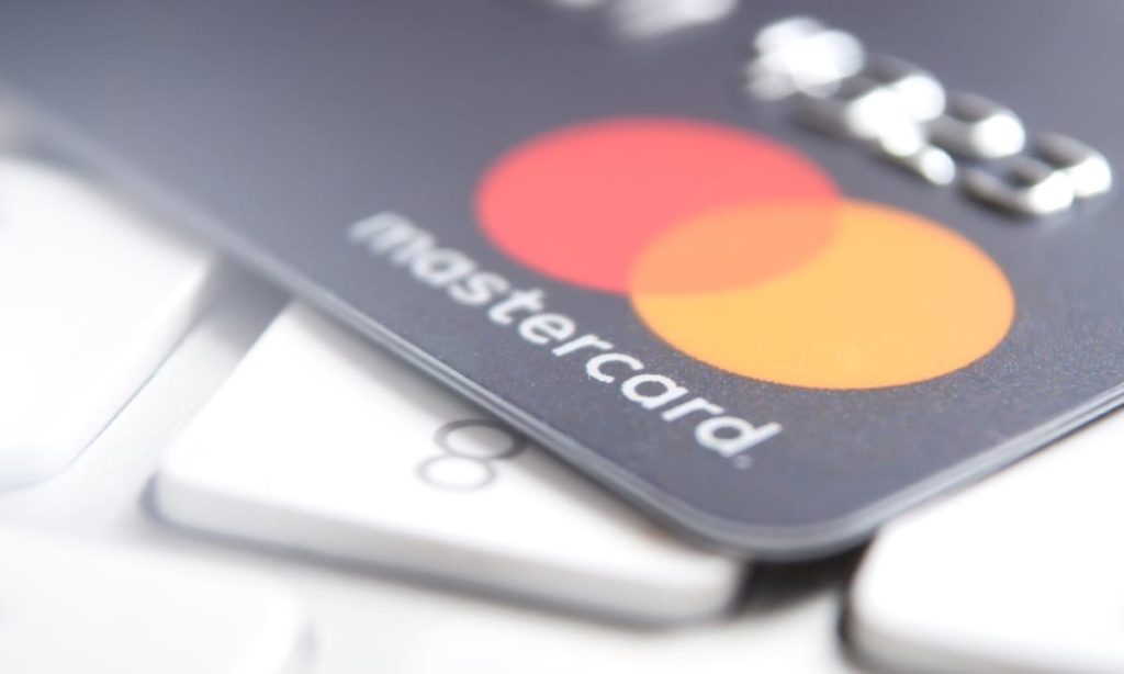 MasterCard pone fin a las bandas magnéticas de sus tarjetas de crédito