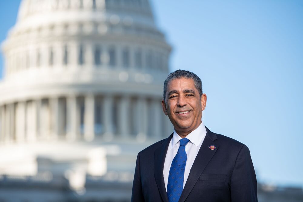 Resalta congresista Espaillat Mes Nacional Herencia Hispana