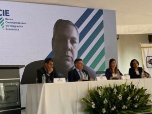 BCIE promueve el intercambio entre actores públicos y privados del sector eléctrico de Honduras