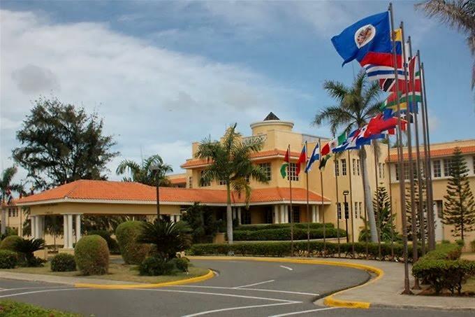 Considera Cancillería dominicana debe convocar OEA por crisis Haití