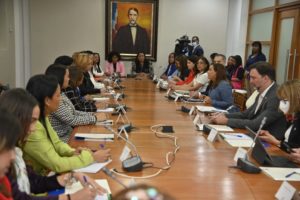 Ministerio de la Mujer encabeza visita oficial al Congreso Nacional junto al Grupo de Alto Nivel de la OEA