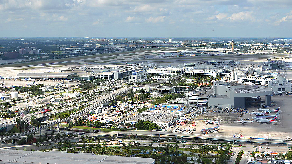 Aeropuerto Internacional de Miami se encamina a romper su récord de pasajeros