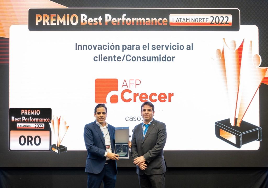 AFP Crecer obtiene premio best performance latam norte 2022, en la categoría innovación en servicio al cliente, con lisa, la primera inteligencia artificial con corazón.