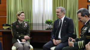 Presidente República Dominicana se reúne con comandante del Comando Sur EE.UU. general Laura Jane Richardson