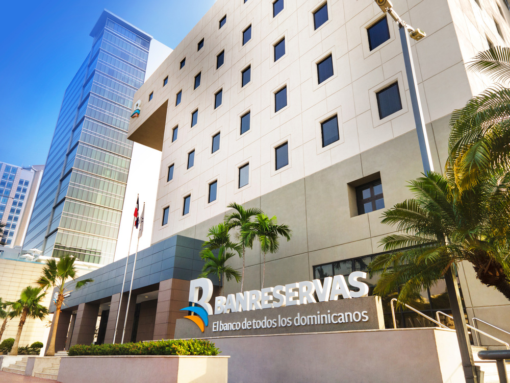 Premia Global Finance al Banreservas Mejor Banco para Pymes Caribe y RD