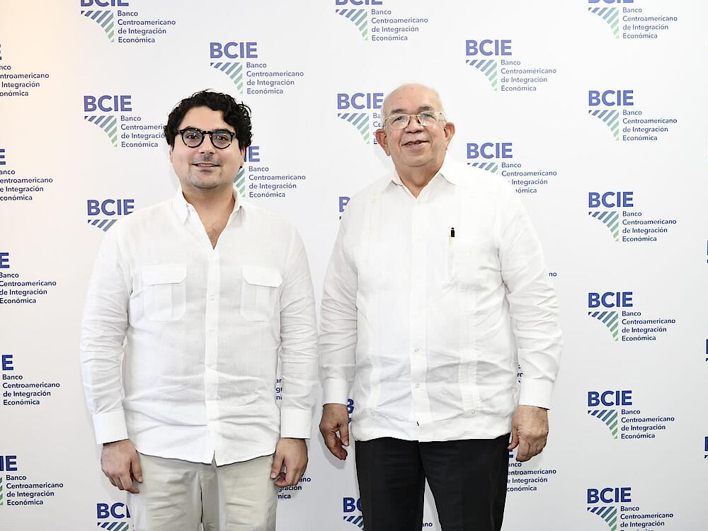 BCIE impulsa programa de fortalecimiento para el sector agropecuario con enfoque tecnológico y sostenible a través del BAGRICOLA