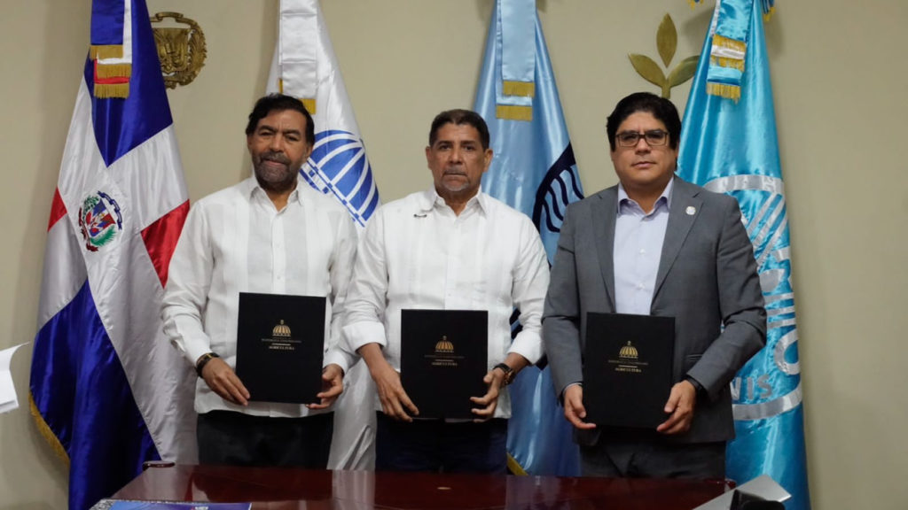 RD acuerda con la FAO fomentar sistemas productivos sostenibles en cuencas hidrográficas