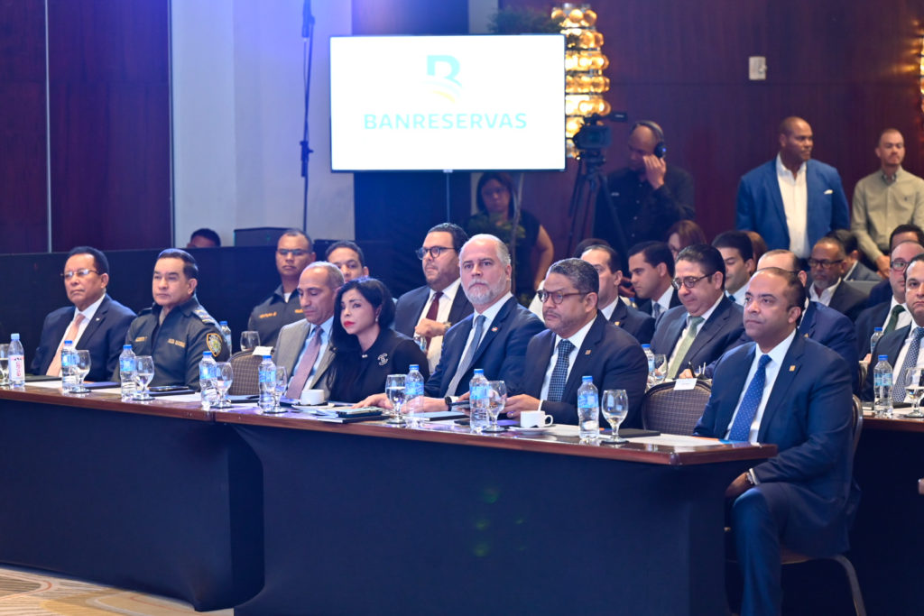 Realiza Banreservas Primer Congreso Contra Lavado Activos