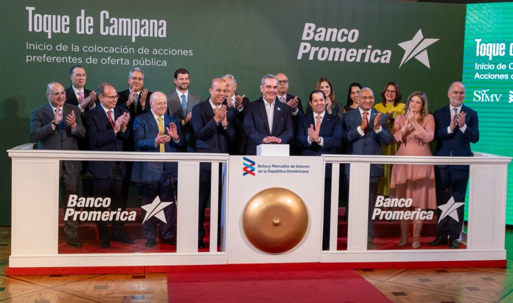 Abinader oficializa apertura colocación primera oferta pública acciones preferentes de Banco Promerica