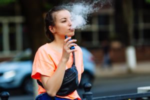 Afirman médicos latinoamericanos vapes mucho menos peligrosos que cigarrillos convencionales