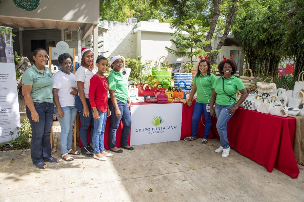 Vuelve en grande tradicional Bazar Navidad en PuntaCana Village