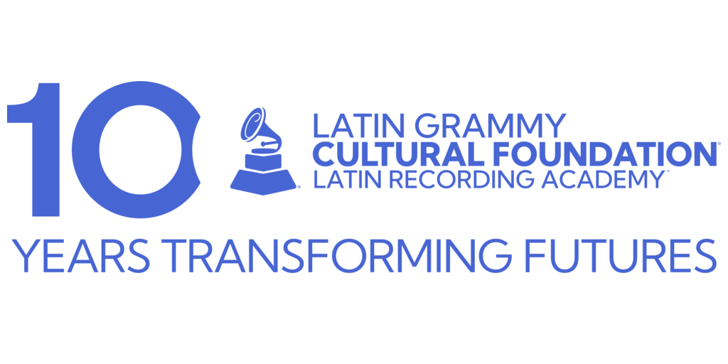 LA FUNDACIÓN CULTURAL LATIN GRAMMY® OTORGA LA BECA SEBASTIÁN YATRA A LEO LUNA ROBLEJO