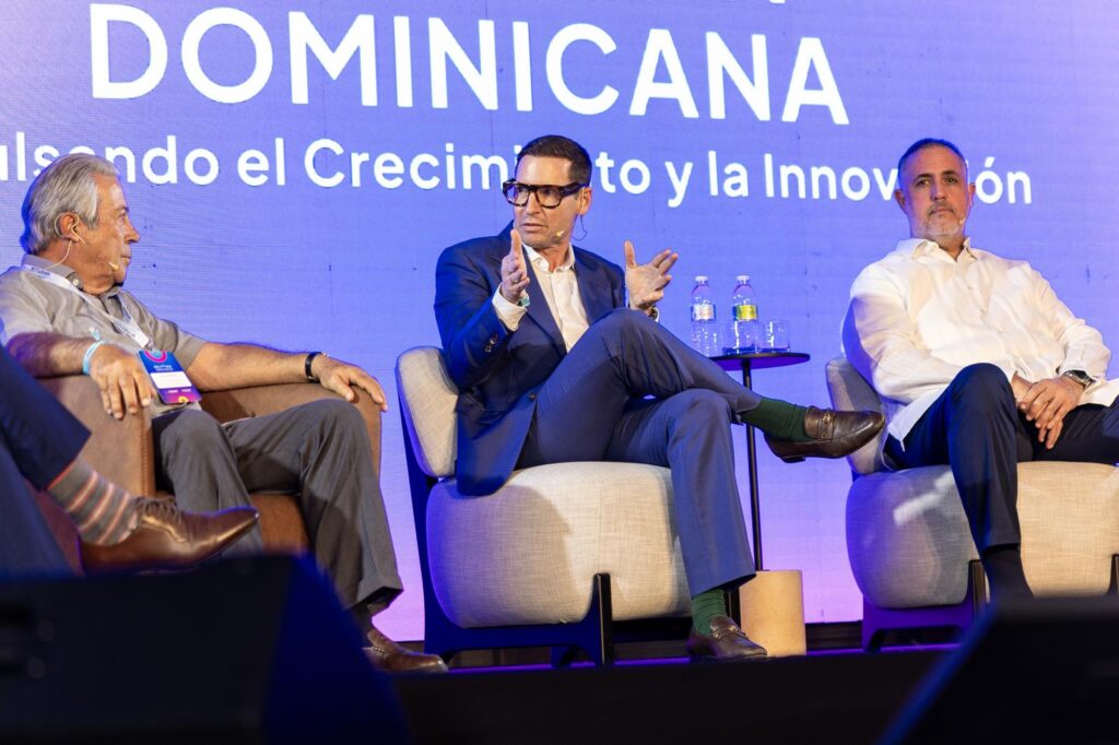 De Valle II asegura inversionistas tienen ojos puestos turismo Dominicana