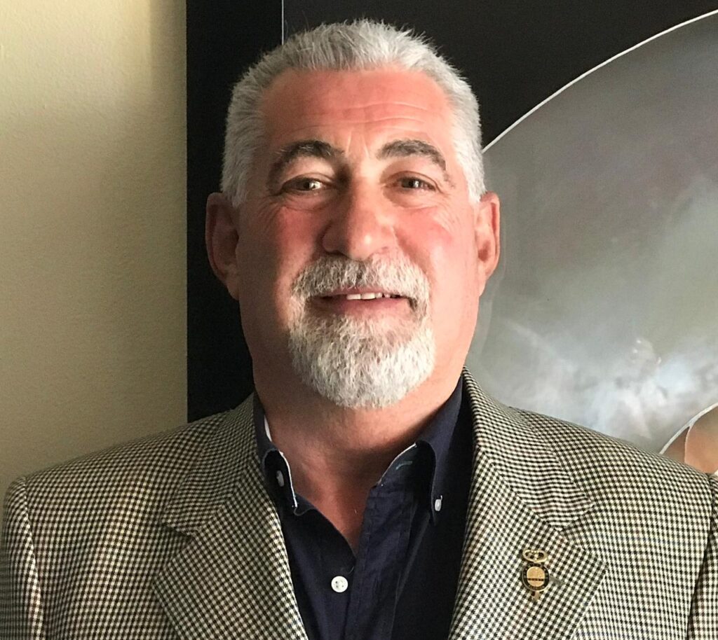 ARTÍCULO: El dilema, los desafíos y los sueños de ellos y de nosotros.