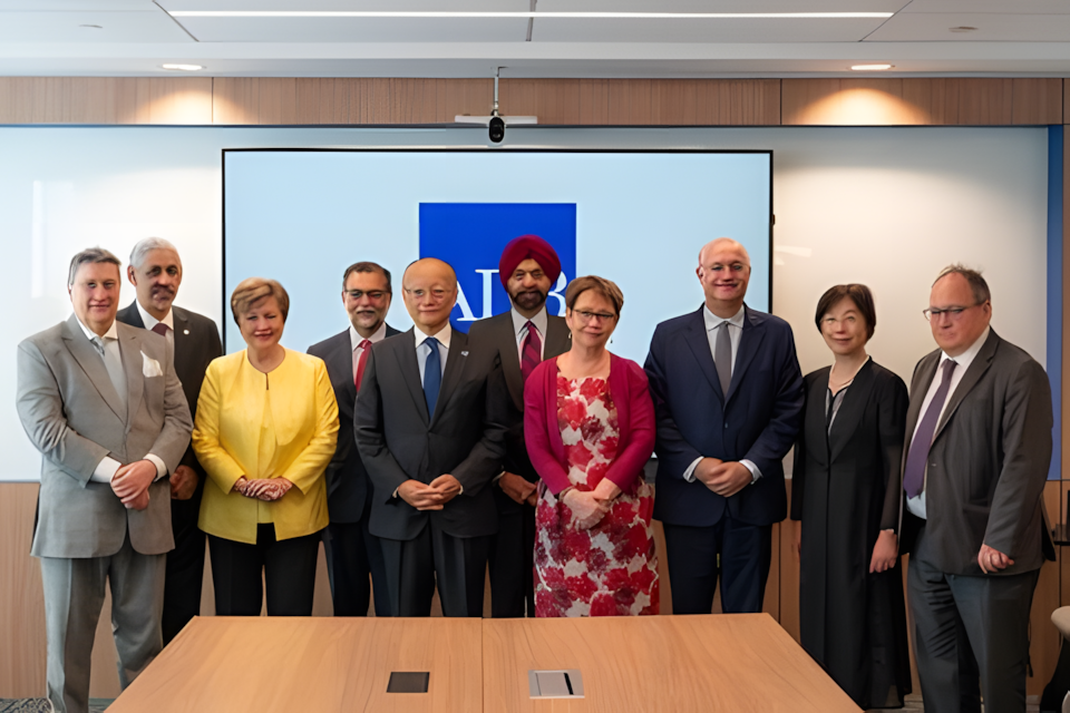 Jefes de los BMD refuerzan la colaboración para apoyar a los países ante una mayor incertidumbre global