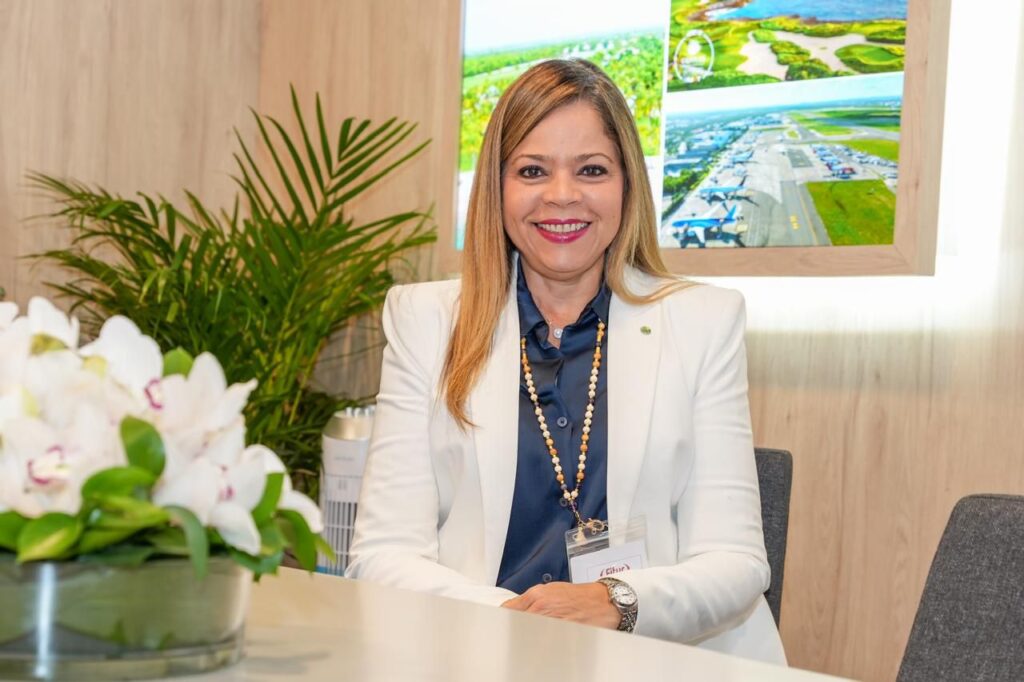 Gana Carmen de Torres de Grupo Puntacana Best Champion Independent Hotels en The Idolons 2026 de Serandipians